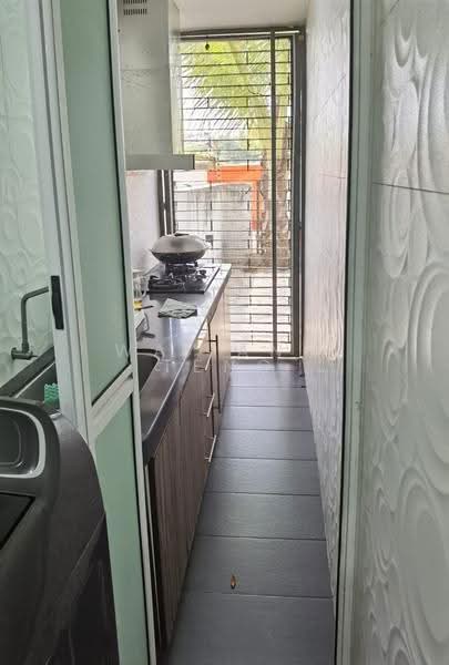 Semi-Detached House for Rent in Lake Fields (Sungai Besi) - Wai Ann Teng - Kitchen - PropertyGuru.com.my