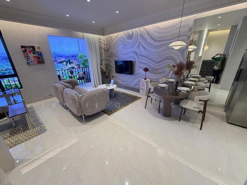 Kediaman Servis untuk Dijual di Arte Star - Yantie Qaleesya - Living Room - PropertyGuru.com.my