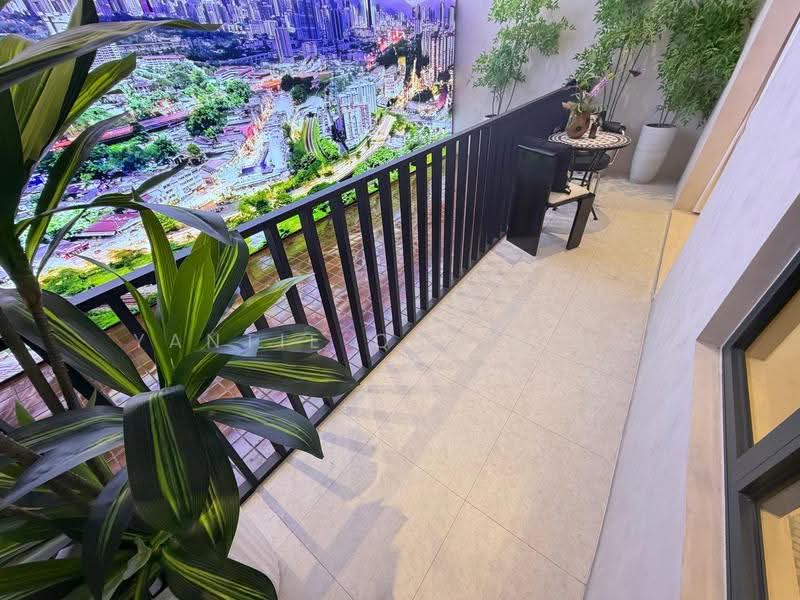 Kediaman Servis untuk Dijual di Arte Star - Yantie Qaleesya - Balcony - PropertyGuru.com.my
