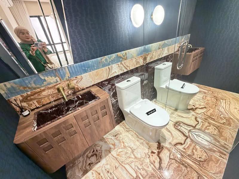Kediaman Servis untuk Dijual di Arte Star - Yantie Qaleesya - Bathroom - PropertyGuru.com.my