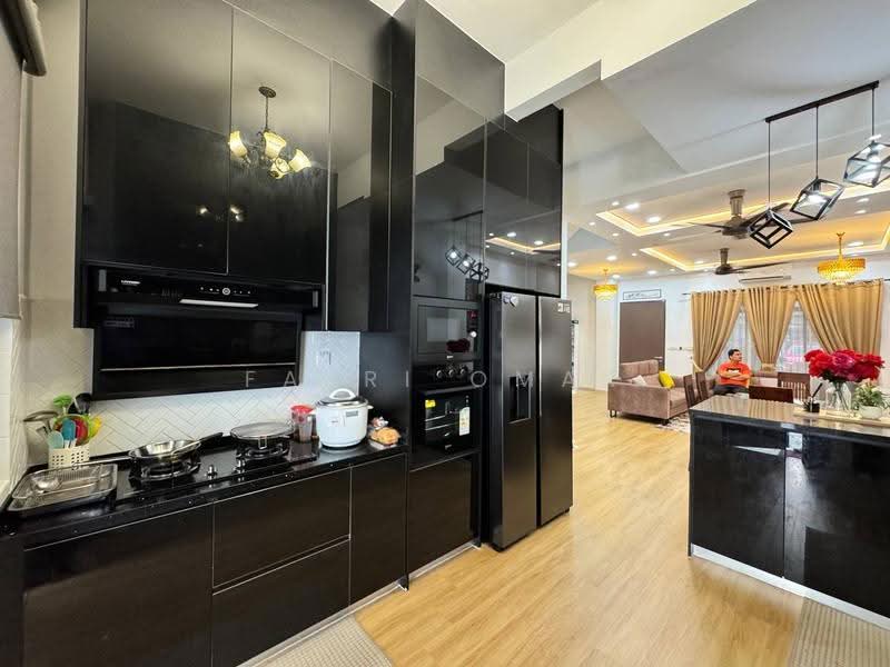 2-storey Terraced House for Sale in Puncak Alam (Selangor) - Fazri Omar - Kitchen - PropertyGuru.com.my