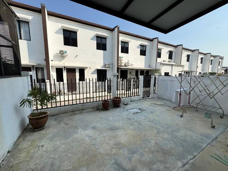 2-storey Terraced House for Sale in Puncak Alam (Selangor) - Fazri Omar - Exterior - PropertyGuru.com.my
