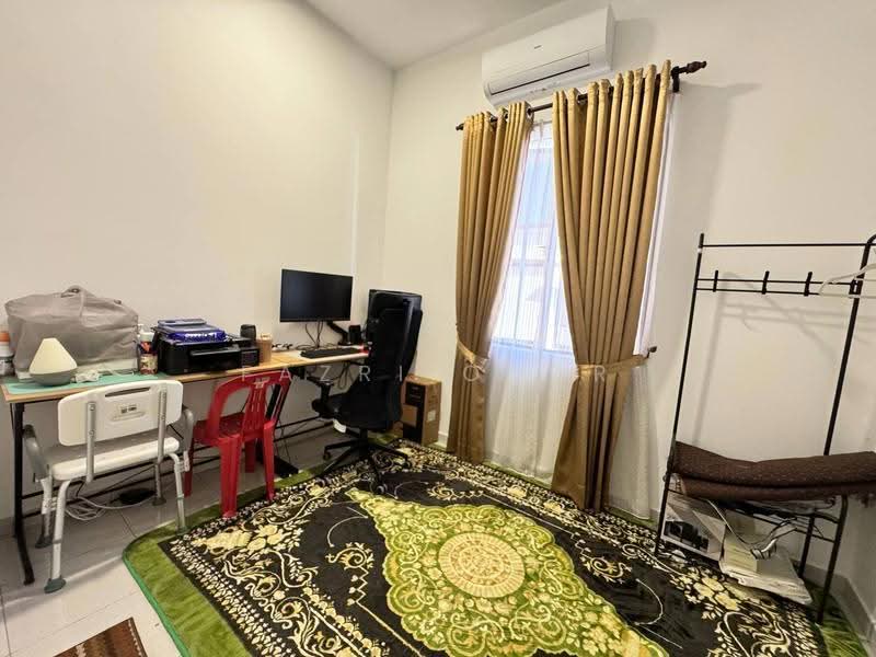 2-storey Terraced House for Sale in Puncak Alam (Selangor) - Fazri Omar - Study - PropertyGuru.com.my