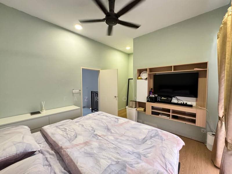 2-storey Terraced House for Sale in Puncak Alam (Selangor) - Fazri Omar - Bedroom - PropertyGuru.com.my