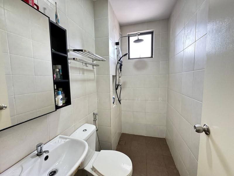 2-storey Terraced House for Sale in Puncak Alam (Selangor) - Fazri Omar - Bathroom - PropertyGuru.com.my