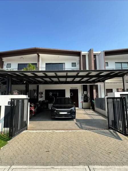 2-storey Terraced House for Sale in Puncak Alam (Selangor) - Fazri Omar - Exterior - PropertyGuru.com.my