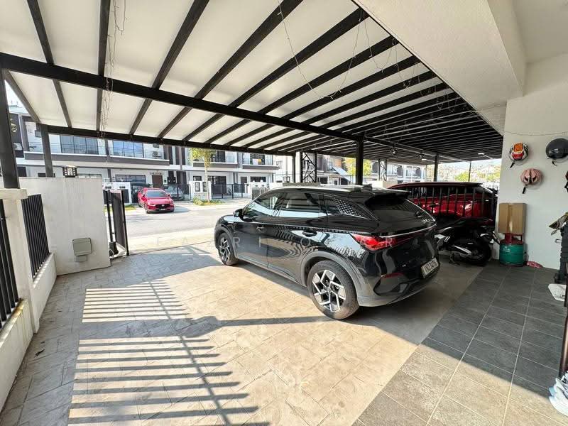 2-storey Terraced House for Sale in Puncak Alam (Selangor) - Fazri Omar - Exterior - PropertyGuru.com.my