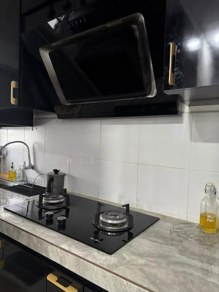 Pangsapuri untuk Dijual di Denai Nusantara Apartment - Daniel Yong - Kitchen - PropertyGuru.com.my