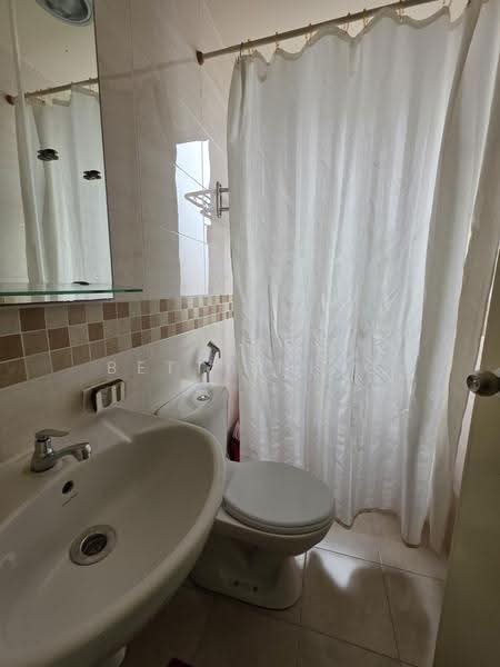 Kediaman Servis untuk Disewa di Casa Suites - Betty Ning - Bathroom - PropertyGuru.com.my