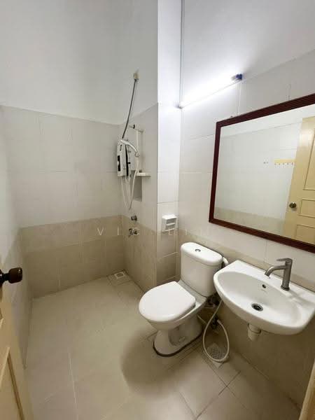 Rumah Kluster untuk Dijual di Austin Heights (Tebrau) - Vic Lim - Bathroom - PropertyGuru.com.my