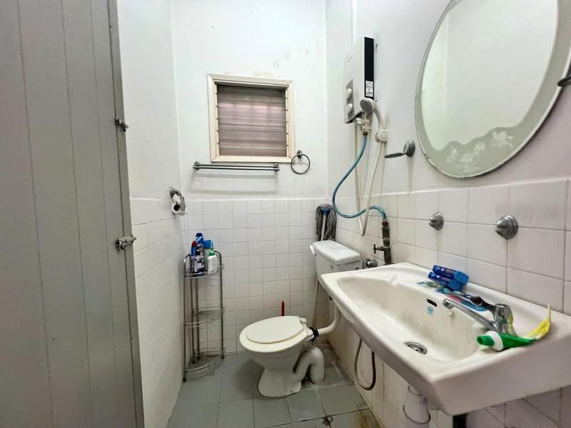 Rumah Teres 1-Tingkat untuk Dijual di Taman Cheras Perdana (Cheras) - Julius Soo - Bathroom - PropertyGuru.com.my