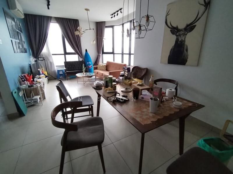 Service Residence for Sale at KL Gateway Premium Residences - Tian Soon Tan - Living Room - PropertyGuru.com.my