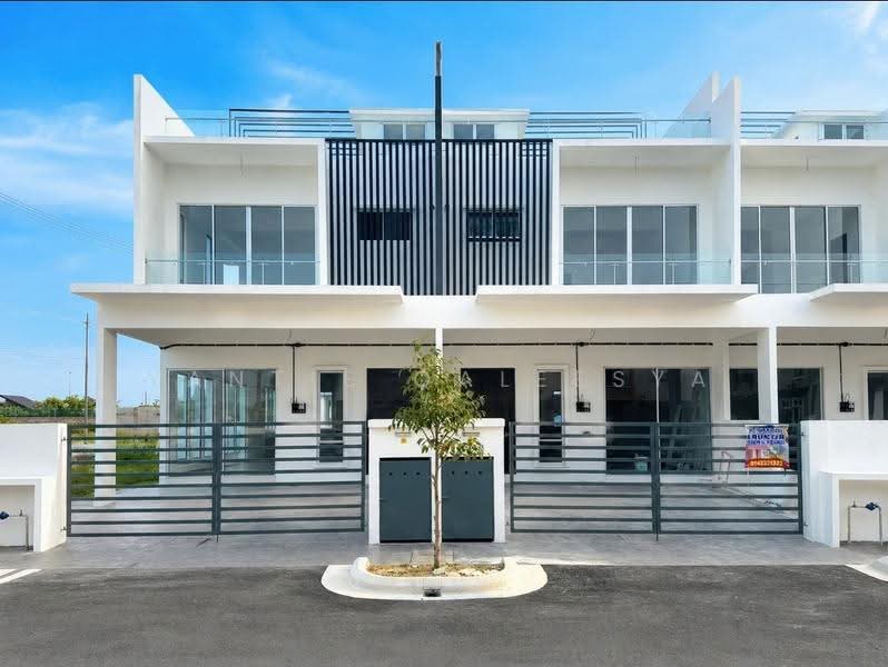 Rumah Teres 3-Tingkat untuk Dijual di Sepang (Selangor) - Yantie Qaleesya - Exterior - PropertyGuru.com.my