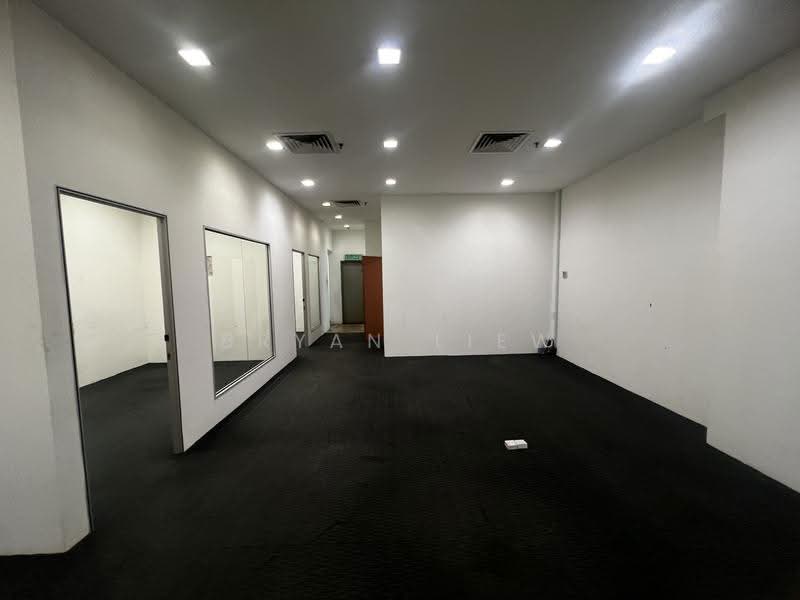 Retail Office for Rent in Jalan Klang Lama (Old Klang Road) (Kuala Lumpur) - Bryan Liew - Interior - PropertyGuru.com.my
