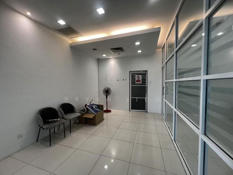 Retail Office for Rent in Jalan Klang Lama (Old Klang Road) (Kuala Lumpur) - Bryan Liew - Interior - PropertyGuru.com.my