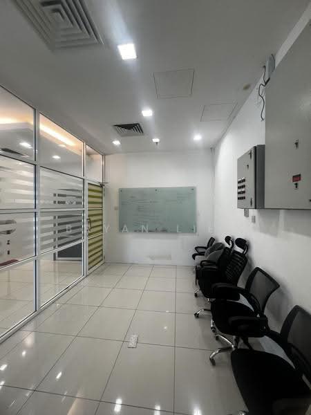 Retail Office for Rent in Jalan Klang Lama (Old Klang Road) (Kuala Lumpur) - Bryan Liew - Interior - PropertyGuru.com.my