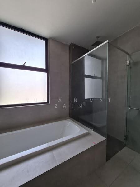 Rumah Teres 2-Tingkat untuk Dijual di Cyberjaya (Selangor) - Nur Ain Mat Zain - Bathroom - PropertyGuru.com.my