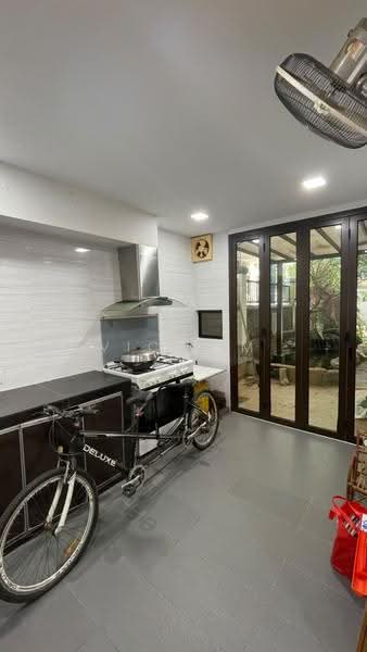 Cluster House for Sale in Taman Mount Austin (Tebrau) - Vic Lim - Kitchen - PropertyGuru.com.my