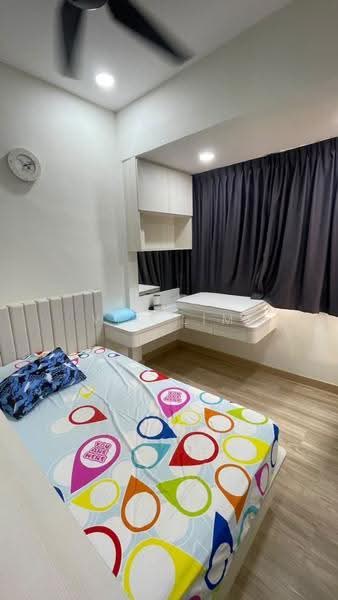 Cluster House for Sale in Taman Mount Austin (Tebrau) - Vic Lim - Bedroom - PropertyGuru.com.my