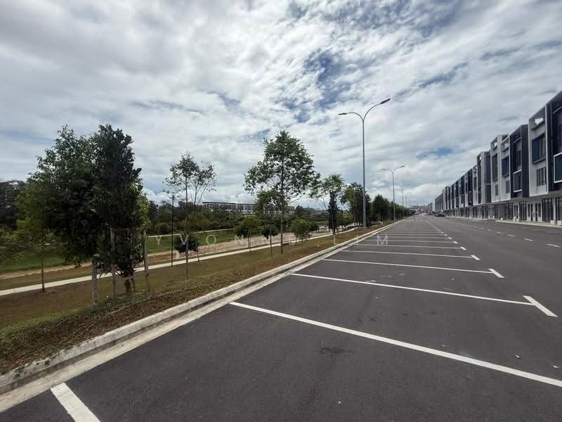 Shop for Sale in Austin Crest (Johor Bahru) - Yvonne Lim - Exterior - PropertyGuru.com.my