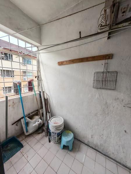 Pangsapuri untuk Dijual di Hilir Kota 1 - Wesley Tan - Balcony - PropertyGuru.com.my