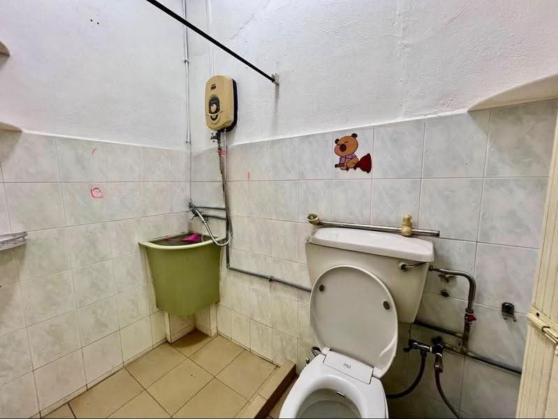 Rumah Teres 2-Tingkat untuk Disewa di Ayer Itam (Penang) - CK Goh - Bathroom - PropertyGuru.com.my