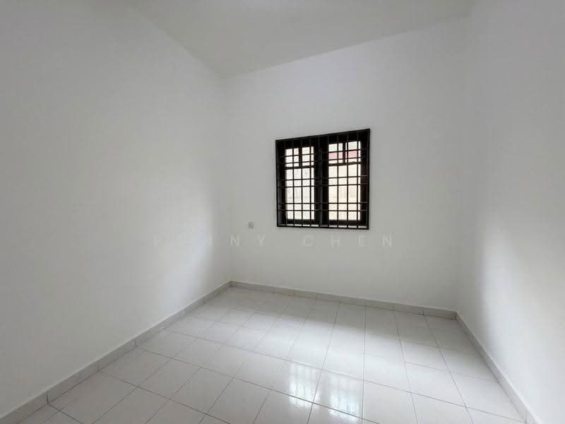 Rumah Teres 2-Tingkat untuk Dijual di Menglembu (Perak) - PENNY CHEN - Bedroom - PropertyGuru.com.my