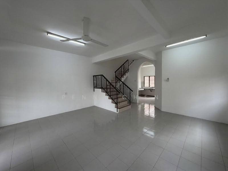 Rumah Teres 2-Tingkat untuk Dijual di Menglembu (Perak) - PENNY CHEN - Living Room - PropertyGuru.com.my