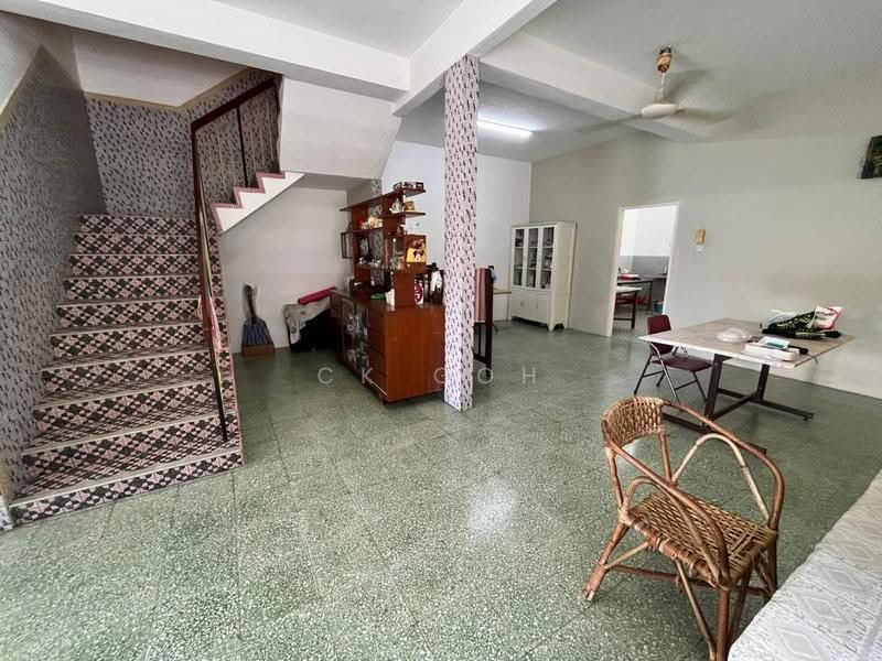 Semi-Detached House for Rent in Ayer Itam (Penang) - CK Goh - Living Room - PropertyGuru.com.my