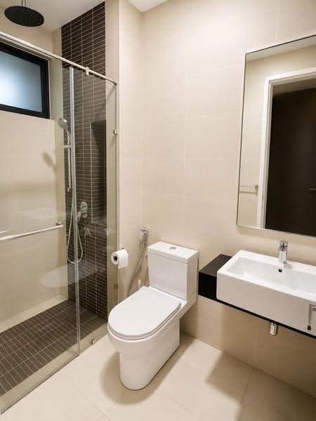 Kediaman Servis untuk Disewa di The Sentral Suites - Jay Selvam - Bathroom - PropertyGuru.com.my