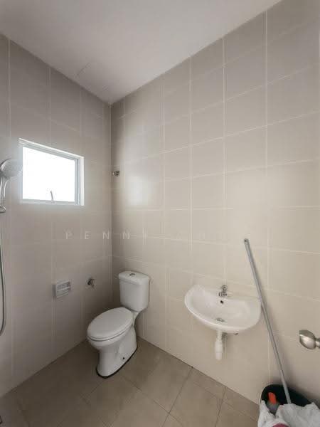 1.5-storey Terraced House for Sale in Tambun (Perak) - PENNY CHEN - Bathroom - PropertyGuru.com.my