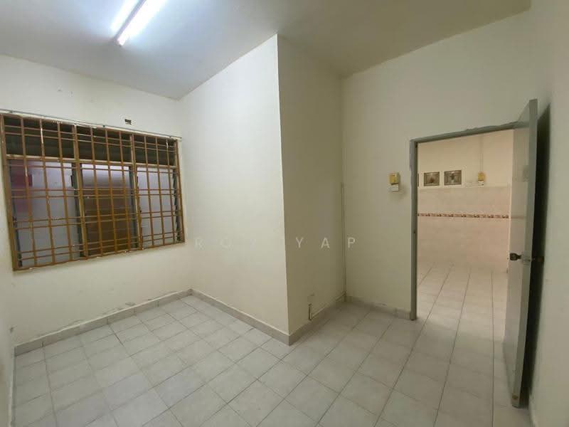 1.5-storey Terraced House for Rent in Bandar Seri Alam (Masai) - Roy Yap - Interior - PropertyGuru.com.my