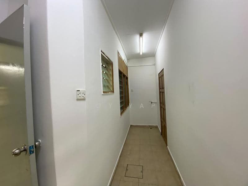 1.5-storey Terraced House for Rent in Bandar Seri Alam (Masai) - Roy Yap - Corridor - PropertyGuru.com.my