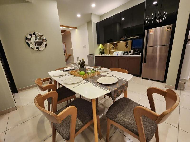 Service Residence for Sale at Parkland Residence - Yantie Qaleesya - Dining Room - PropertyGuru.com.my