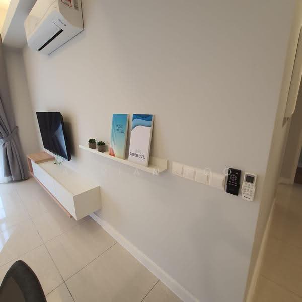 Kediaman Servis untuk Disewa di The Sentral Suites - Adrian Foo - Living Room - PropertyGuru.com.my