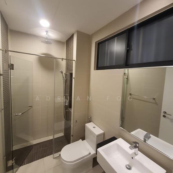 Kediaman Servis untuk Disewa di The Sentral Suites - Adrian Foo - Bathroom - PropertyGuru.com.my