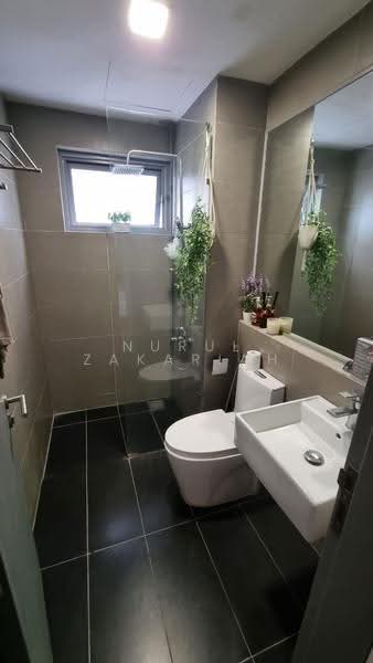 Kondominium untuk Disewa di Lakefront Residence - Nurul Zakariah - PropertyGuru.com.my