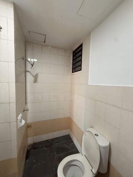 Kondominium untuk Disewa di Aman Heights Condominium - Ray Chong - Bathroom - PropertyGuru.com.my