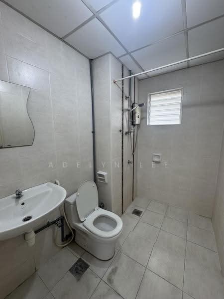 Kediaman Servis untuk Disewa di Serviced Residence @ Casa Tiara - Adelyn Lee - Bathroom - PropertyGuru.com.my