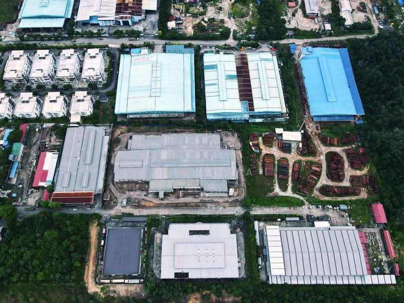 Detached Factory for Sale in Taman Desa Cemerlang (Ulu Tiram) - Kelly Wai - Exterior - PropertyGuru.com.my