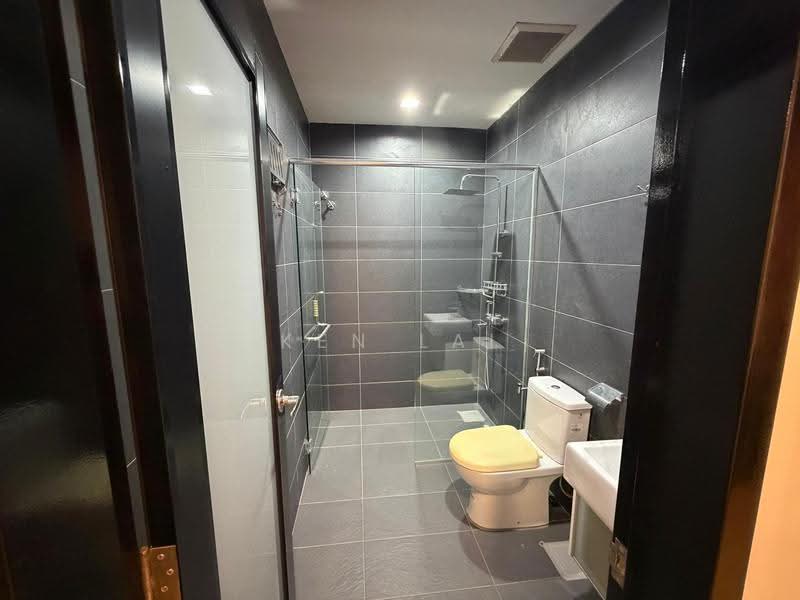 2-storey Terraced House for Sale in Denai Alam (Shah Alam) - Ken Lai - Bathroom - PropertyGuru.com.my