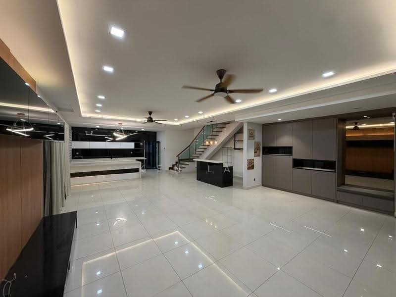 2-storey Terraced House for Sale in Denai Alam (Shah Alam) - Ken Lai - Living Room - PropertyGuru.com.my