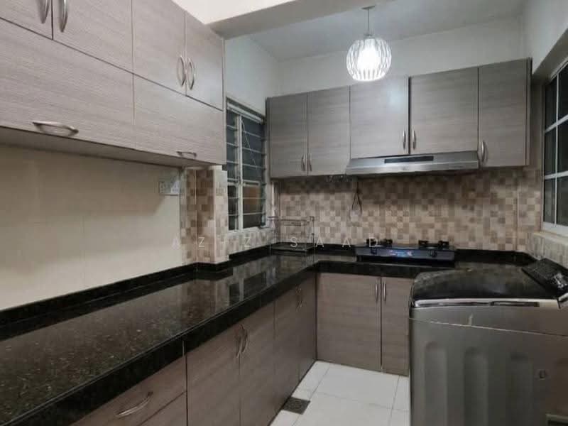 Apartment for Sale at Lakeview Apartments - Aziz Saad - Kitchen - PropertyGuru.com.my