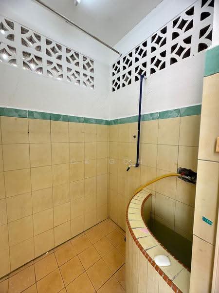Rumah Teres 2-Tingkat untuk Disewa di Bayan Baru (Penang) - CK Goh - Bathroom - PropertyGuru.com.my
