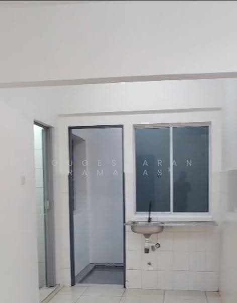 Apartment for Sale at Lakeview Apartments - YOUGESWARAN RAMADAS - Kitchen - PropertyGuru.com.my