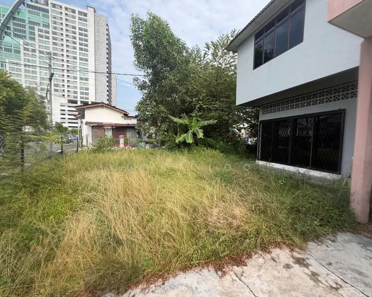 Semi-Detached House for Sale in Kuantan (Pahang) - Kenny Loo - Exterior - PropertyGuru.com.my