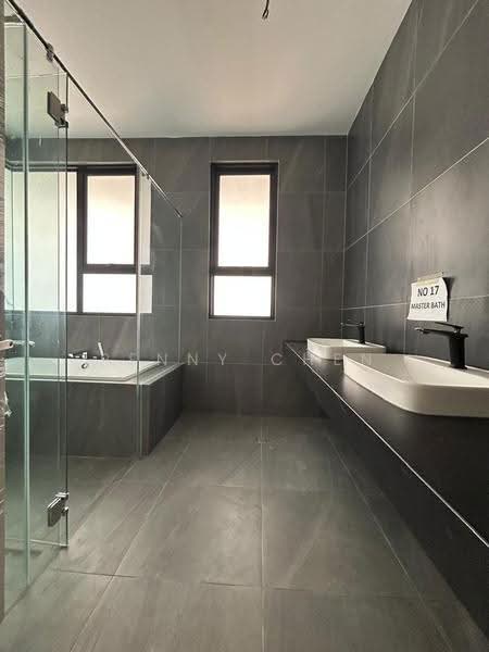 Semi-Detached House for Sale in Ipoh (Perak) - PENNY CHEN - Bathroom - PropertyGuru.com.my