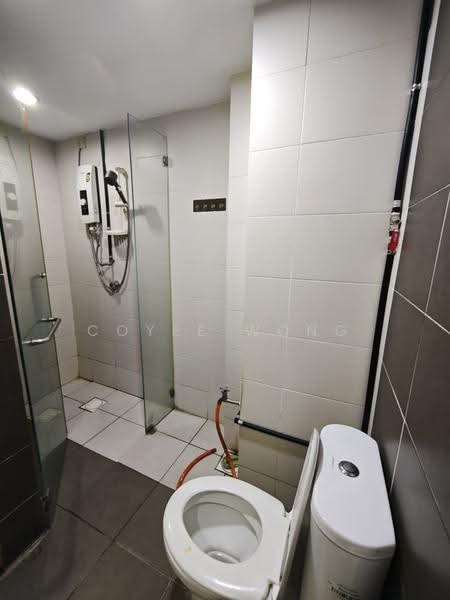 Kondominium untuk Dijual di First Residence (Residensi Unggul) - Coyee Wong - Bathroom - PropertyGuru.com.my