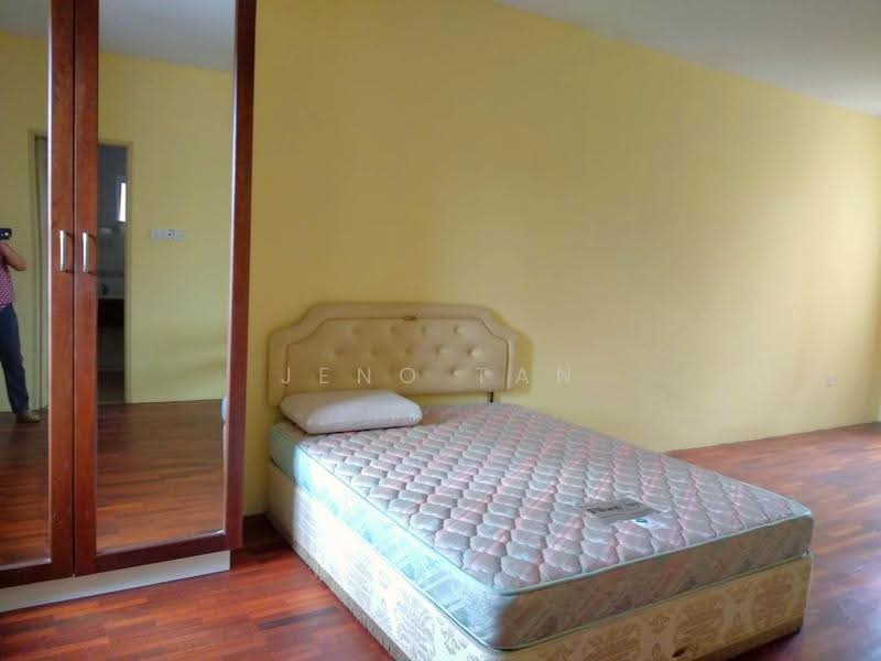 Pangsapuri untuk Dijual di Saville Suites - Jeno Tan - Bedroom - PropertyGuru.com.my