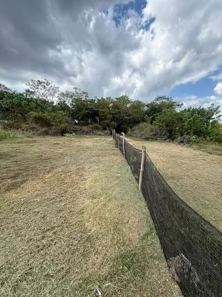 Commercial Land for Sale in Bandar Baru Salak Tinggi (Sepang) - Norisma Hartanah - Exterior - PropertyGuru.com.my